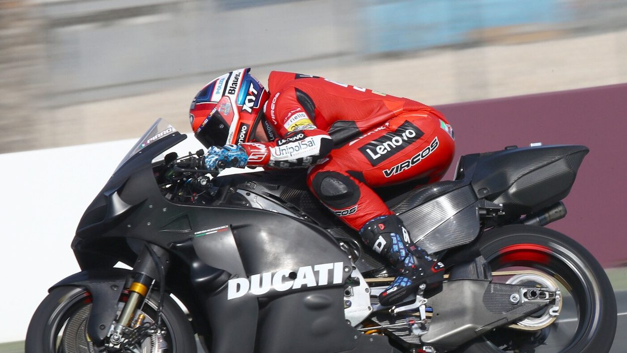 Laut Michele Pirro würde die Ducati locker über 400 km/h fahren.