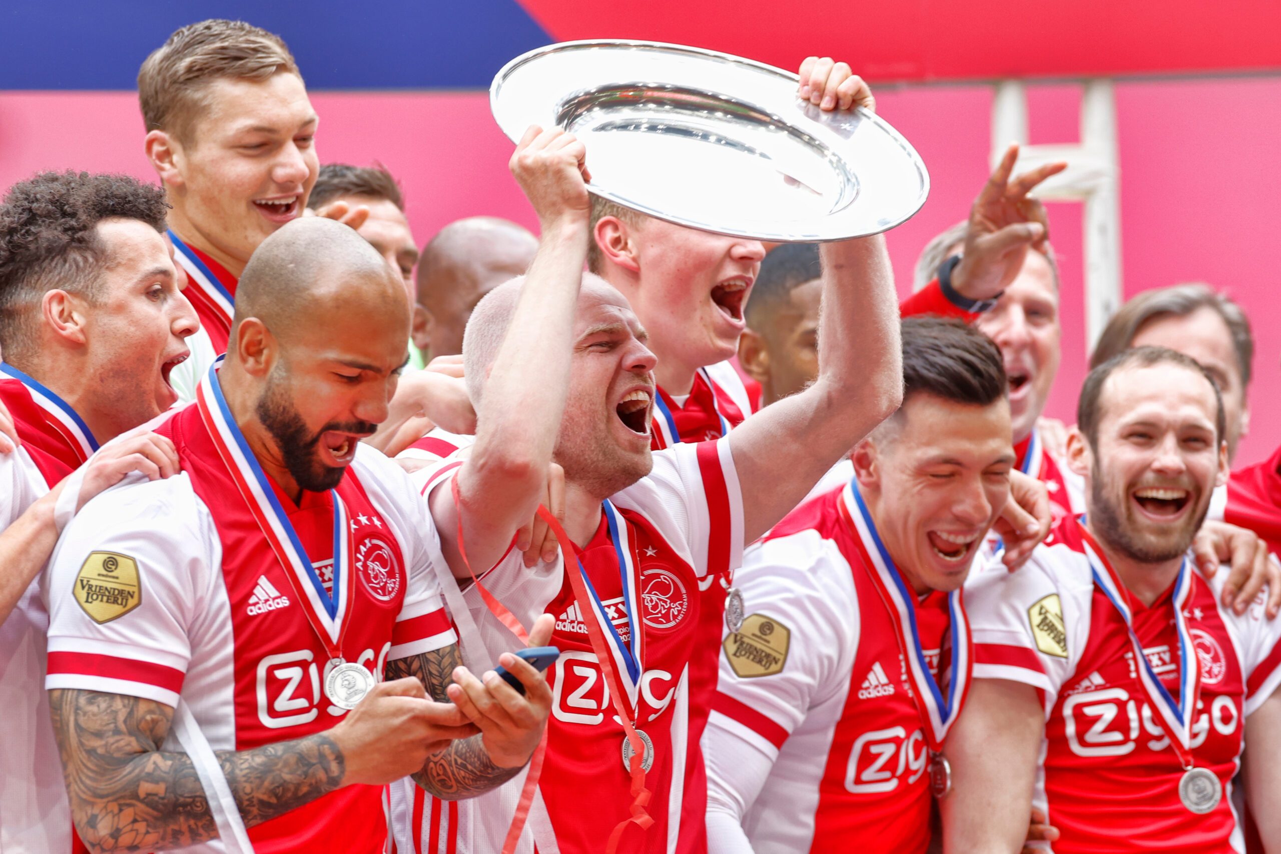 AMSTERDAM,NETHERLANDS,02.MAY.21 - SOCCER - Eredivisie, Ajax Amsterdam, championship celebration. Image shows the rejoicing of Ajax with Davy Klaassen (Ajax).