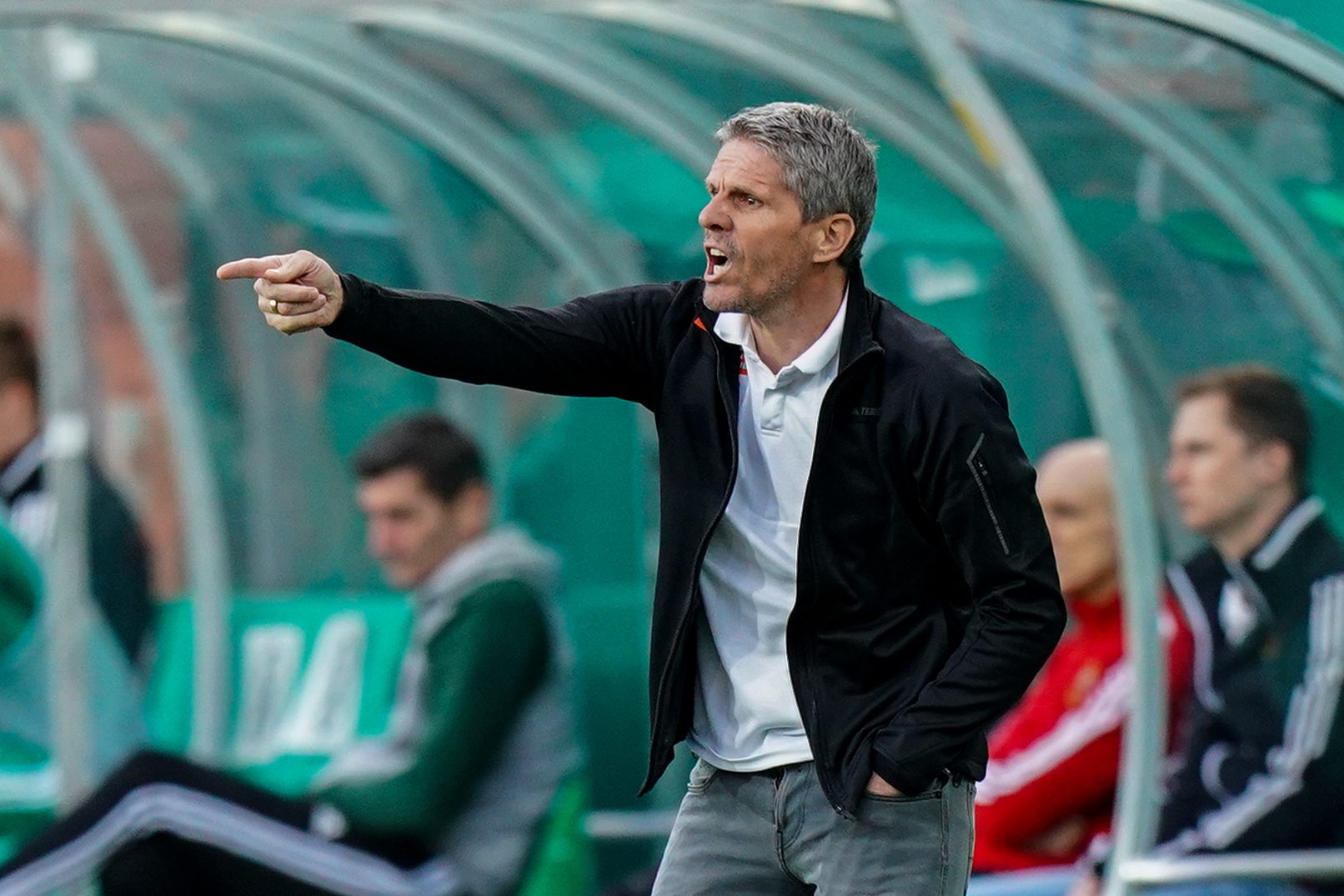 VIENNA,AUSTRIA,11.APR.21 - SOCCER - tipico Bundesliga, championship group, SK Rapid Wien vs Red Bull Salzburg. Image shows the disappointment of head coach Dietmar Kuehbauer (Rapid).