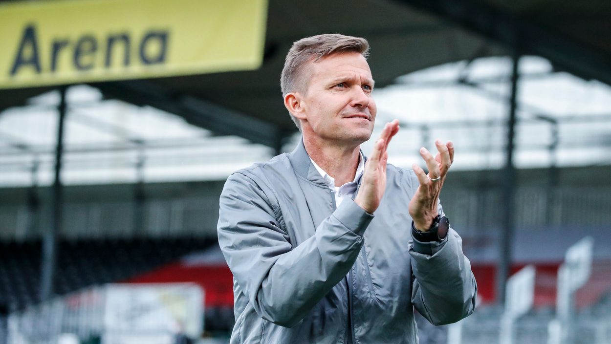 PASCHING,AUSTRIA,16.MAY.21 - SOCCER - tipico Bundesliga, championship group, Linzer ASK vs Red Bull Salzburg. Image shows the rejoicing of head coach Jesse Marsch (RBS).