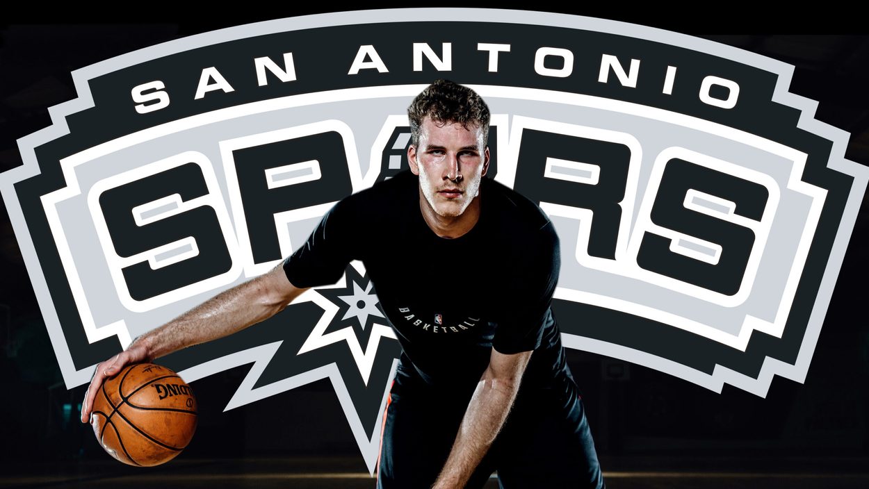 Jakob Pöltl; San Antonio Spurs