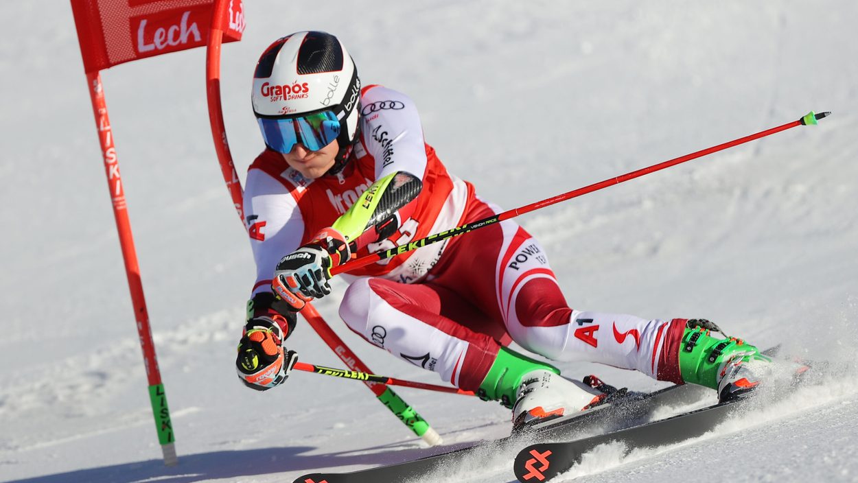 LECH,AUSTRIA,27.NOV.20 - ALPINE SKIING - FIS World Cup Lech/ Zuers, parallel giant slalom, men. Image shows Adrian Pertl (AUT). Photo: GEPA pictures/ Thomas Bachun