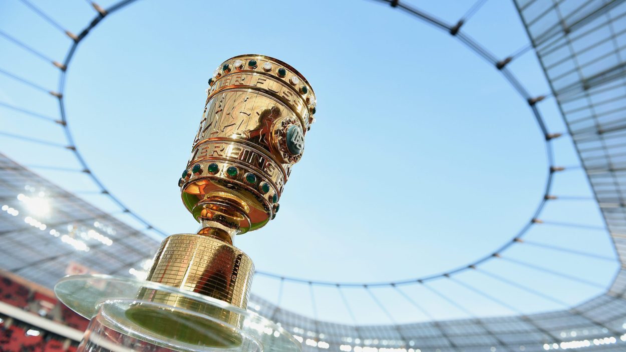 SOCCER - DFB-Pokal, Bayer Leverkusen vs. FC Bayern.