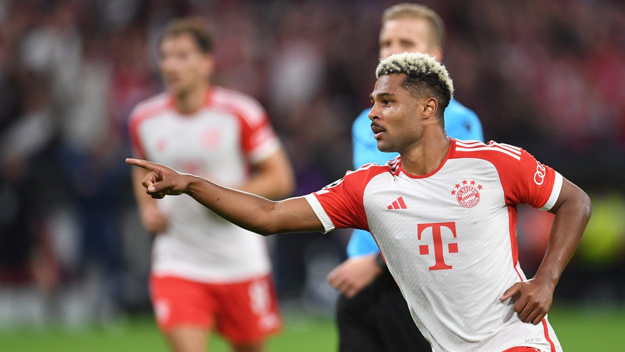 MUNICH,GERMANY,20.SEP.23 - SOCCER - UEFA Champions League, group stage, FC Bayern Muenchen vs Manchester United. Image shows the rejoicing of Serge Gnabry (Bayern).